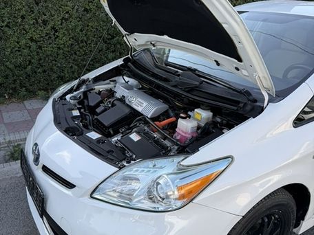 Toyota Prius, 2015 — фото 14