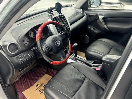 Toyota RAV4, 2004 — сүрөт 6