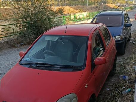 Toyota Vitz, 2000 — сүрөт 2