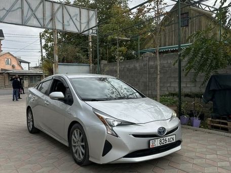 Toyota Prius, 2017 — photo 1