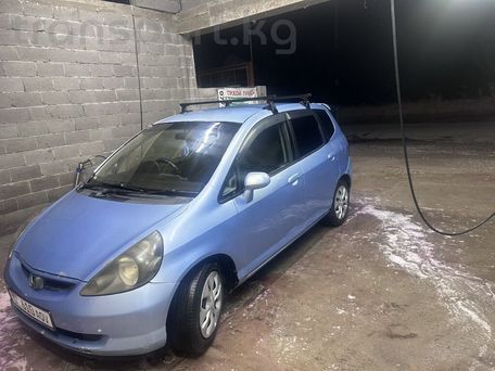 Honda Fit, 2002 — photo 2