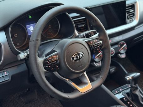 Kia Stonic, 2018 — фото 5