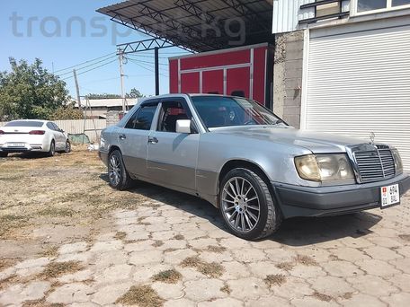 Mercedes-Benz W124, 1991 — photo 3