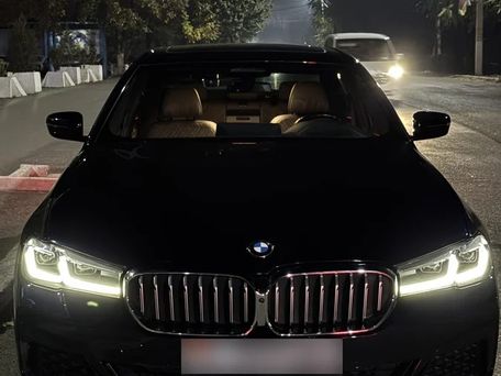 BMW 5 Series, 2021 — photo 1