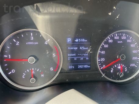 Kia Stonic, 2018 — сүрөт 7