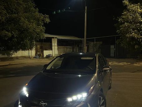 Toyota Prius, 2018