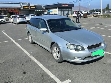 Subaru Legacy, 2004 — 照片 1