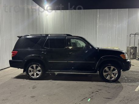 Toyota Sequoia, 2002 — photo 3