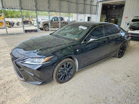 Lexus ES, 2022