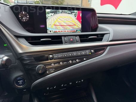 Lexus ES, 2018 — photo 16
