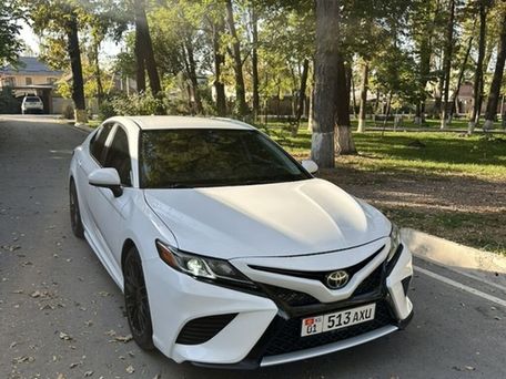 Toyota Camry, 2020 — 照片 3