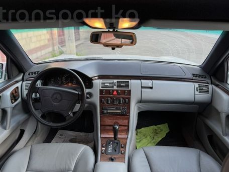 Mercedes-Benz E-Класс, 1995 — фото 10