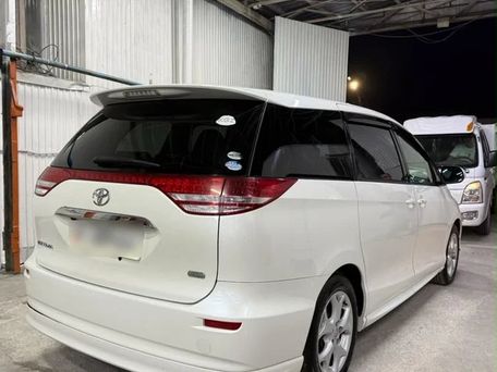 Toyota Estima, 2008 — photo 1