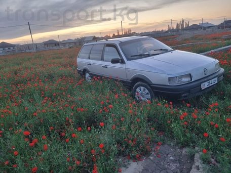 Volkswagen Passat, 1989 — сүрөт 3
