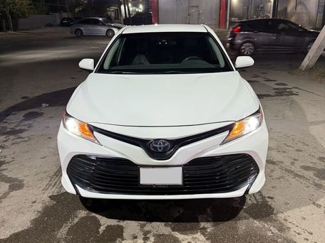 Toyota Camry, 2018 — photo 2