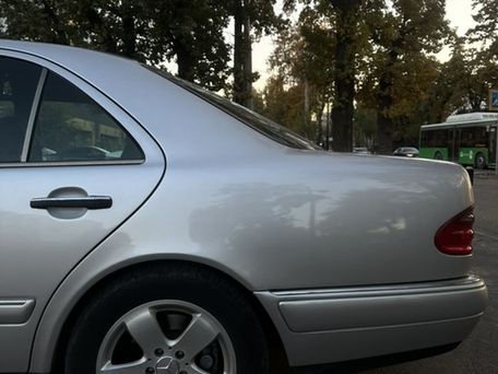 Mercedes-Benz E-Class, 1996 — photo 20