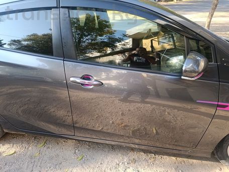 Toyota Prius, 2022 — 照片 3