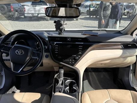 Toyota Camry, 2020 — photo 3