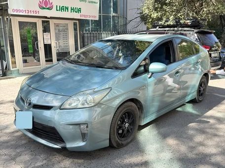 Toyota Prius, 2015 — фото 2