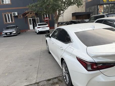 Lexus ES, 2023 — 照片 5