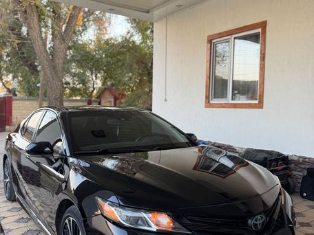 Toyota Camry, 2018 — photo 4