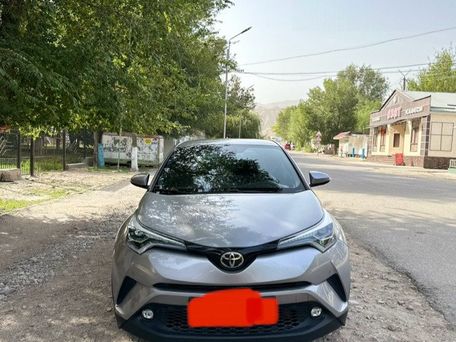 Toyota C-HR, 2017 — photo 12