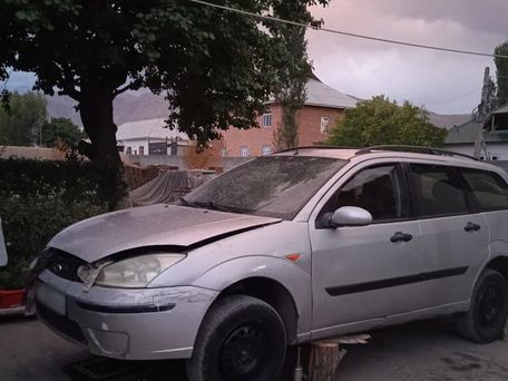 Ford Focus, 2004