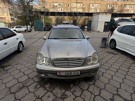 Mercedes-Benz C-Класс, 2005 — фото 2