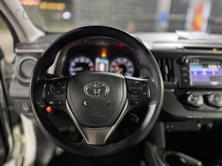 Toyota RAV4, 2017 — фото 11