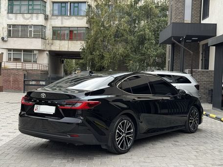 Toyota Camry, 2024 — фото 4