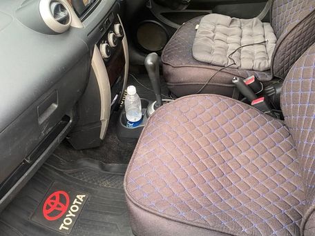 Toyota Ist, 2003