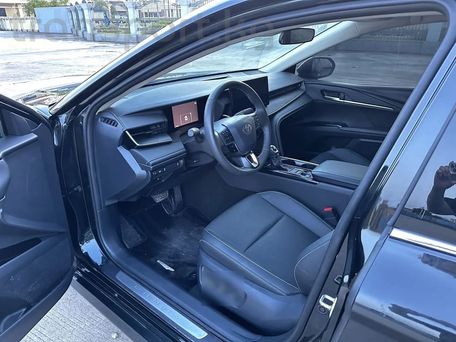 Toyota Camry, 2025 — photo 3