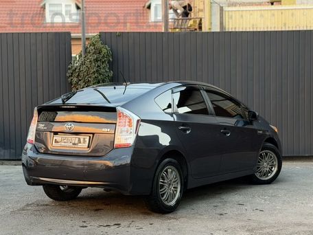 Toyota Prius, 2010 — 照片 2