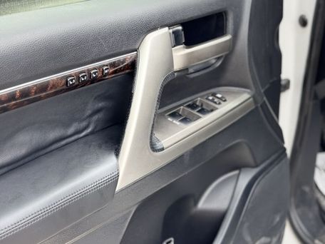Toyota Land Cruiser, 2011 — фото 13