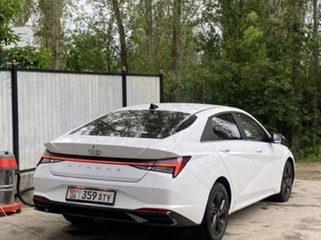 Hyundai Avante, 2021 — 照片 5