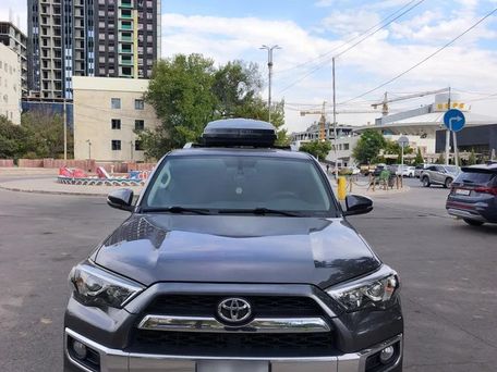 Toyota 4Runner, 2018 — фото 9