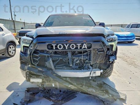Toyota Sequoia, 2024 — photo 1