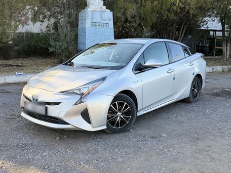 Toyota Prius, 2018 — фото 1