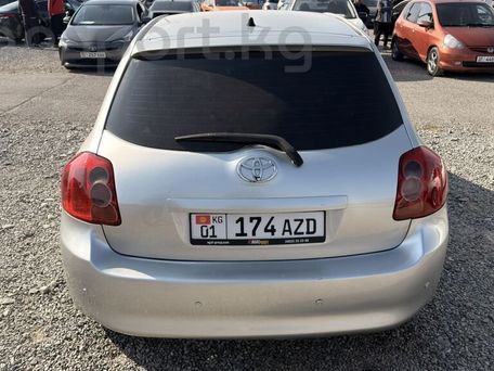 Toyota Auris, 2008 — сүрөт 1