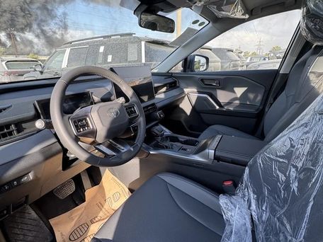 Toyota RAV4, 2026 — photo 9
