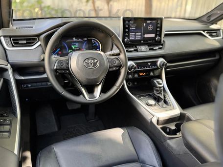 Toyota RAV4, 2019 — photo 11