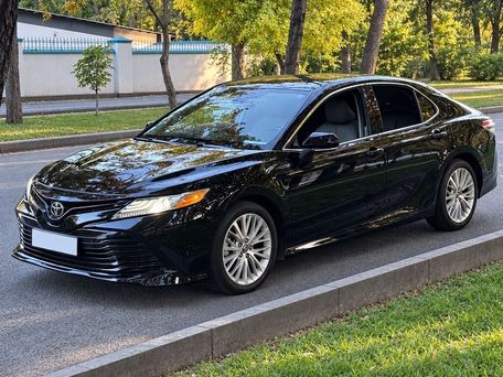 Toyota Camry, 2019 — сүрөт 2