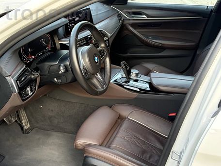 BMW 5 серии, 2020 — 照片 3