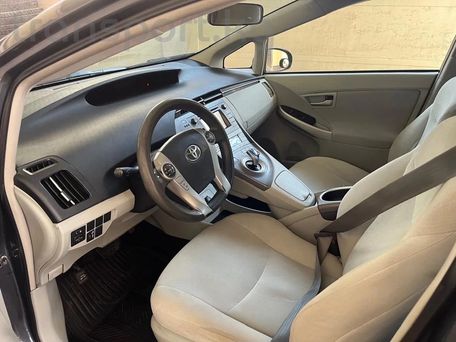 Toyota Prius c, 2013 — 照片 3