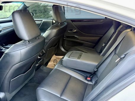 Lexus ES, 2021 — 照片 9