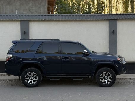 Toyota 4Runner, 2019 — фото 2