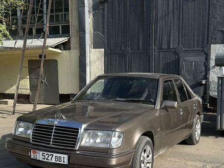 Mercedes-Benz W124, 1990 — фото 6
