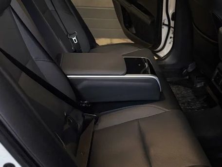 Toyota Camry, 2025 — photo 6