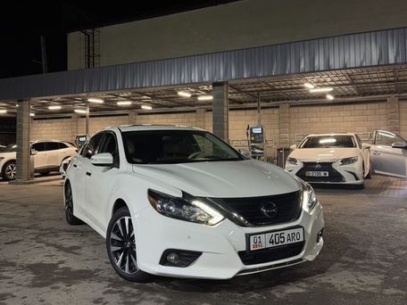Nissan Altima, 2018 — photo 1