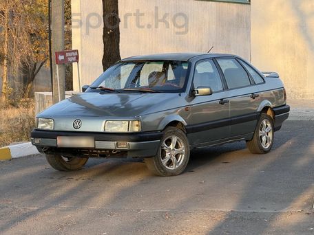 Volkswagen Passat, 1988 — 照片 2